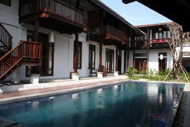 Banthai Village Курортный комплекс 4*